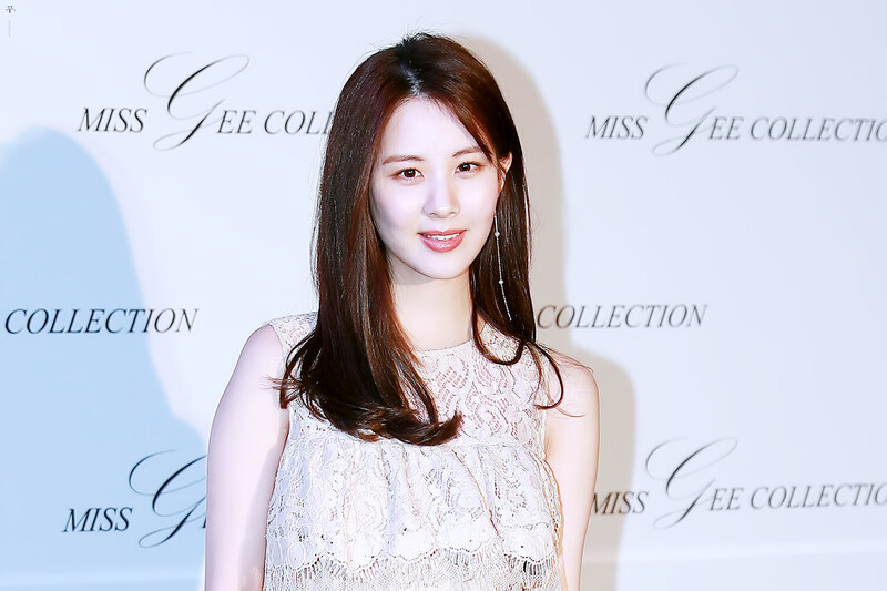 180322 Girls' Generation Seohyun at Seoul Fashion Week 'Miss Gee Collection' documents 5