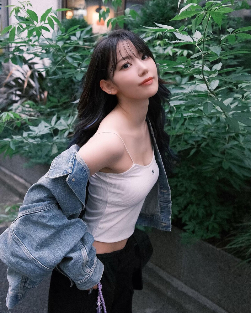 230829 - SAKURA Instagram Update documents 7