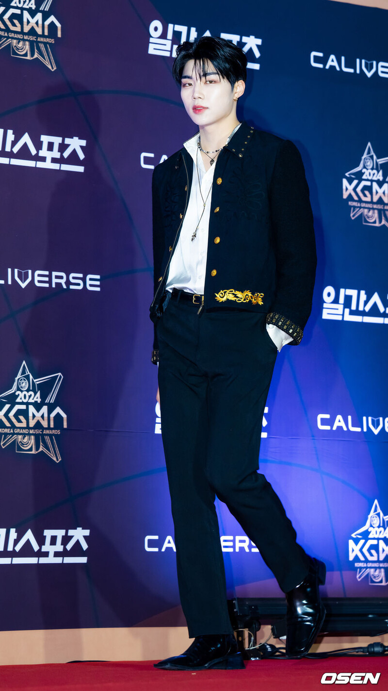 241116 Zerobaseone Park Gun wook - at 1st Korea Grand Music Awards 2024 documents 2