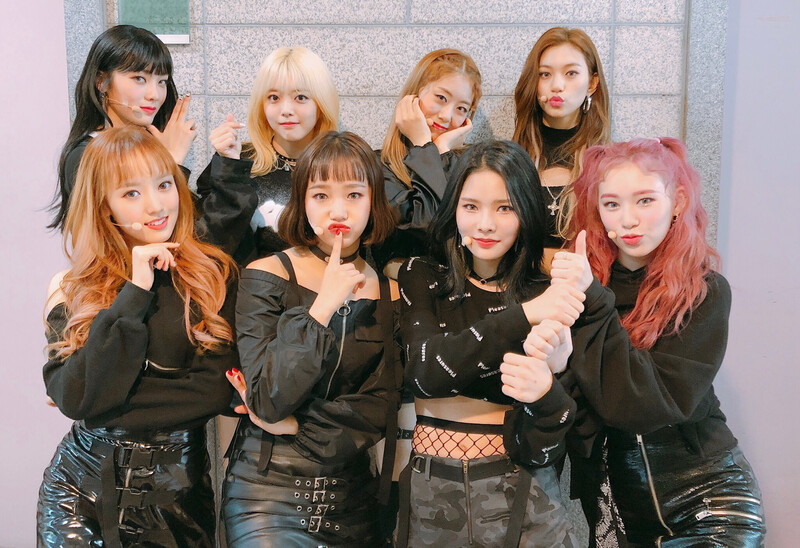 181014 Weki Meki STAFF Twitter update documents 1