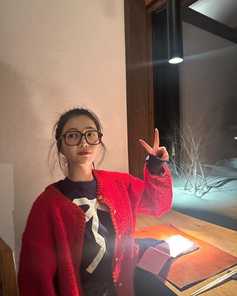 240217 Red Velvet Joy Instagram Update documents 14