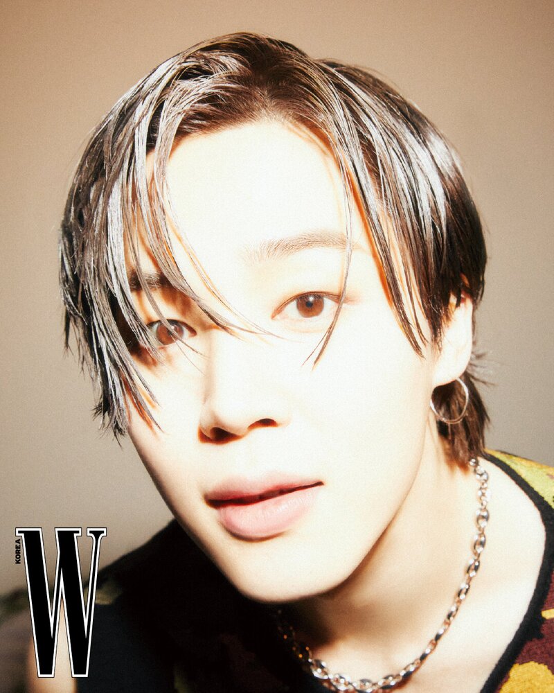 BTS JIMIN for W Korea x DIOR Vol.02 Issue 2023 documents 1