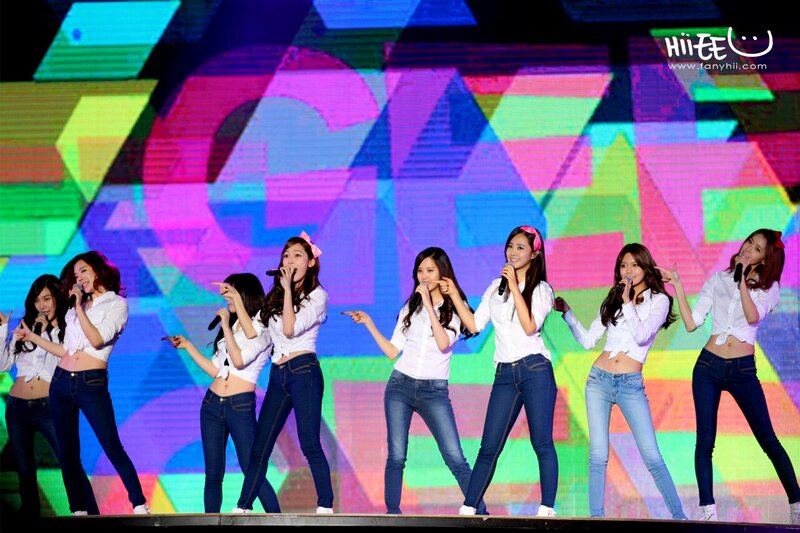 131019 Girls' Generation at SMTOWN Concert in Beijing documents 2