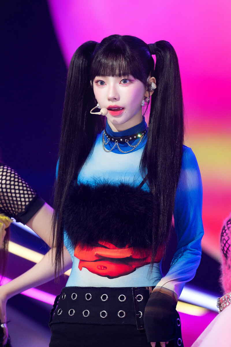 240519 aespa Karina - 'Supernova' at Inkigayo documents 10