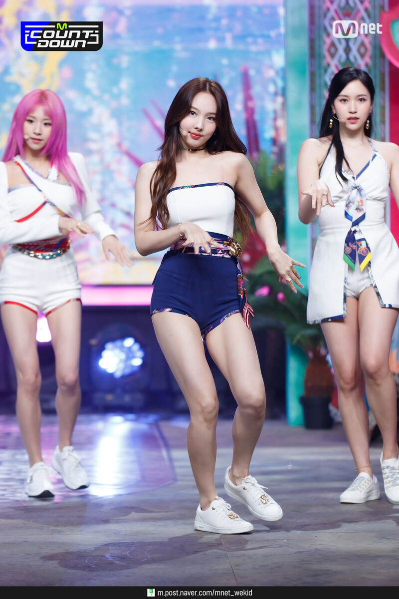 210610 TWICE - 'Alcohol-Free' at M Countdown documents 10