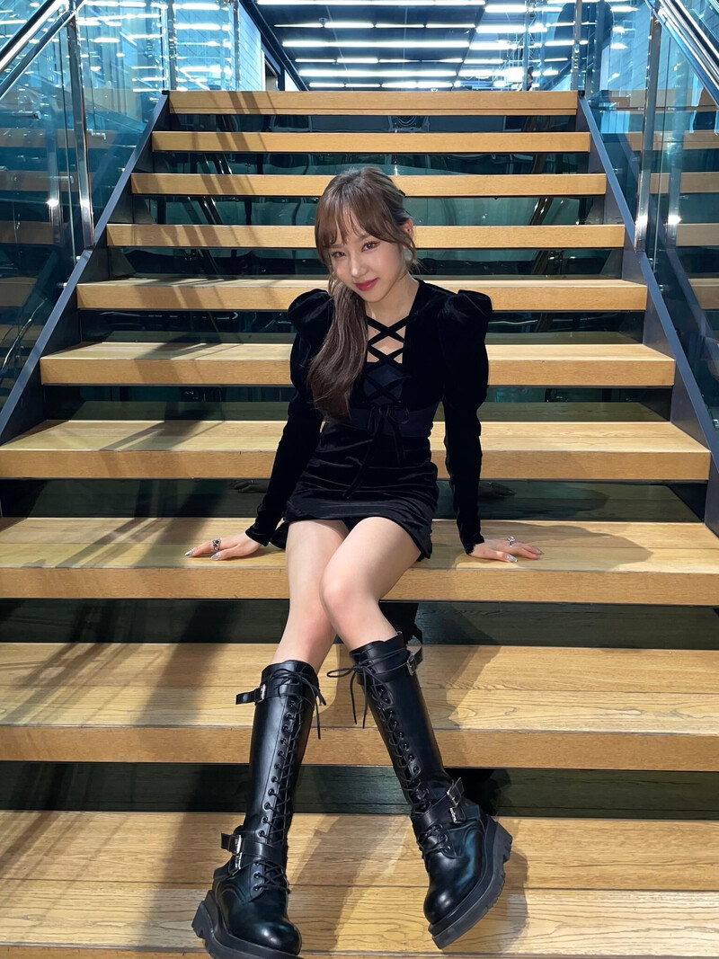 230228 FIFTY FIFTY Twitter Update - Saena documents 4