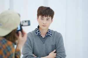 210224 Long Play Naver Update - Kyunghoon's GQ Korea Photoshoot Behind