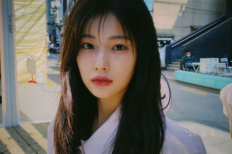 210605 Kang Hyewon Instagram Update documents 1