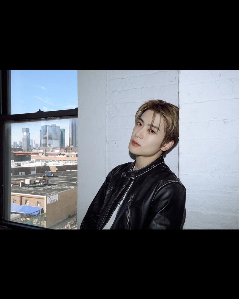 230131 NCT 127 Jaehyun Instagram Update documents 6