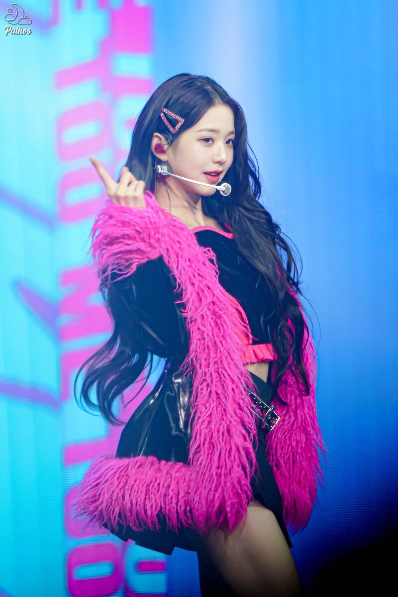 230211 IVE Wonyoung - 'The Prom Queens' Day 1 documents 13
