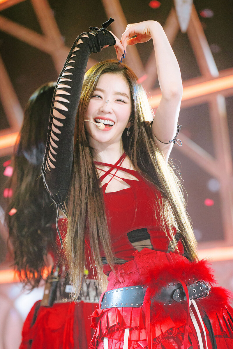 240630 Red Velvet Irene - 'Cosmic' at Inkigayo documents 1