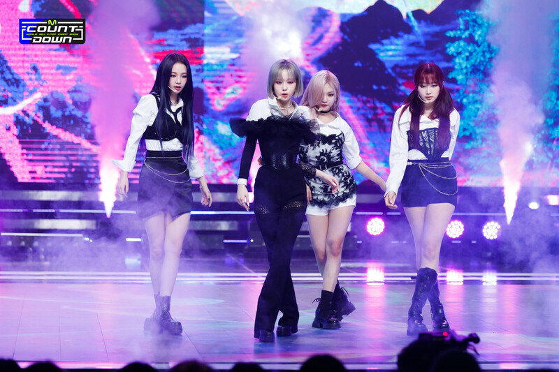 220714 aespa - 'Illusion' at M Countdown documents 8