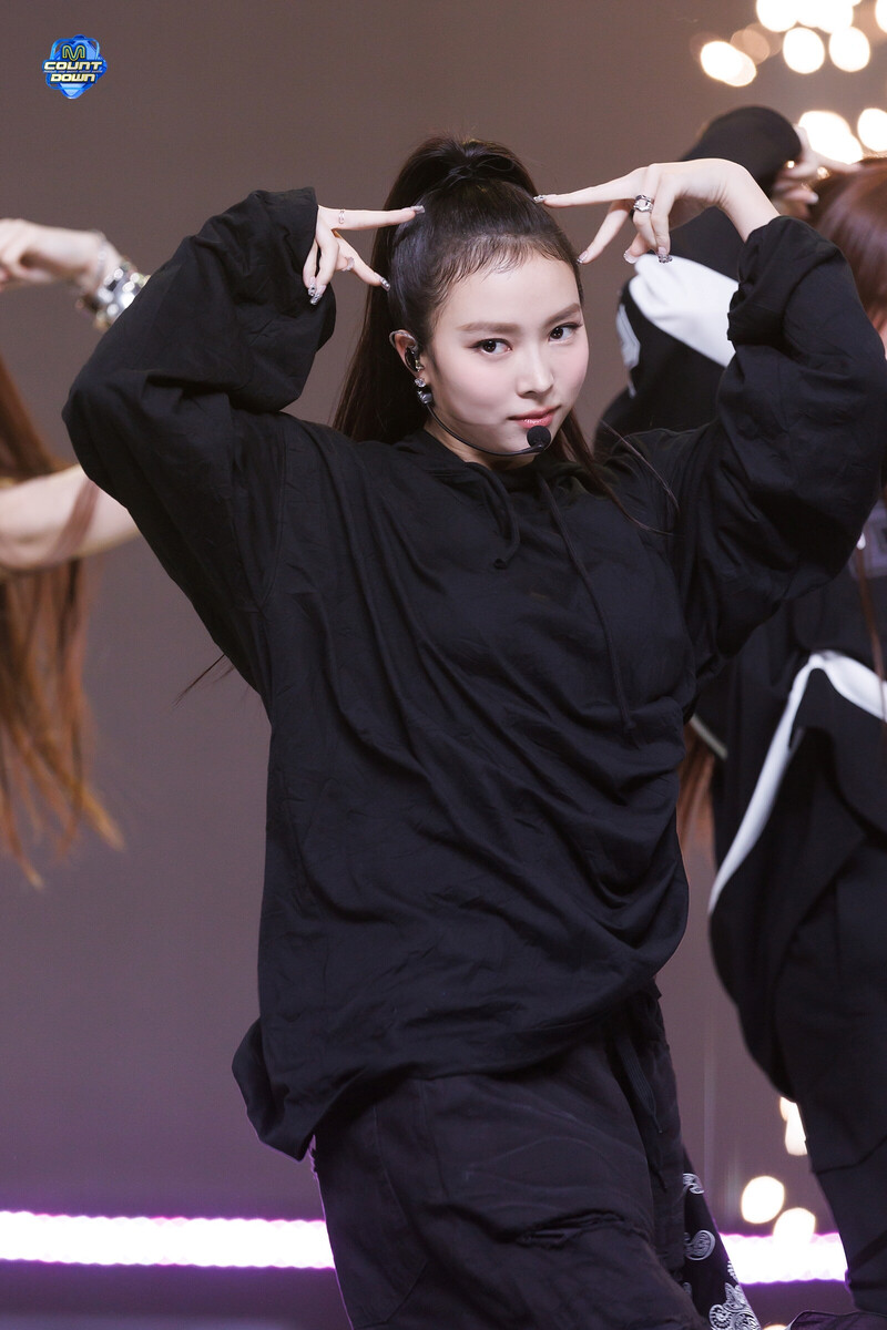 241003 MEOVV NARIN - 'MEOW' at M COUNTDOWN documents 6