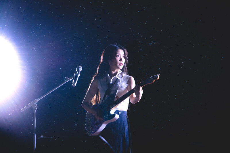 240921 IU - HEREH World Tour Concert Encore: The Winning in Seoul Day 1 documents 12