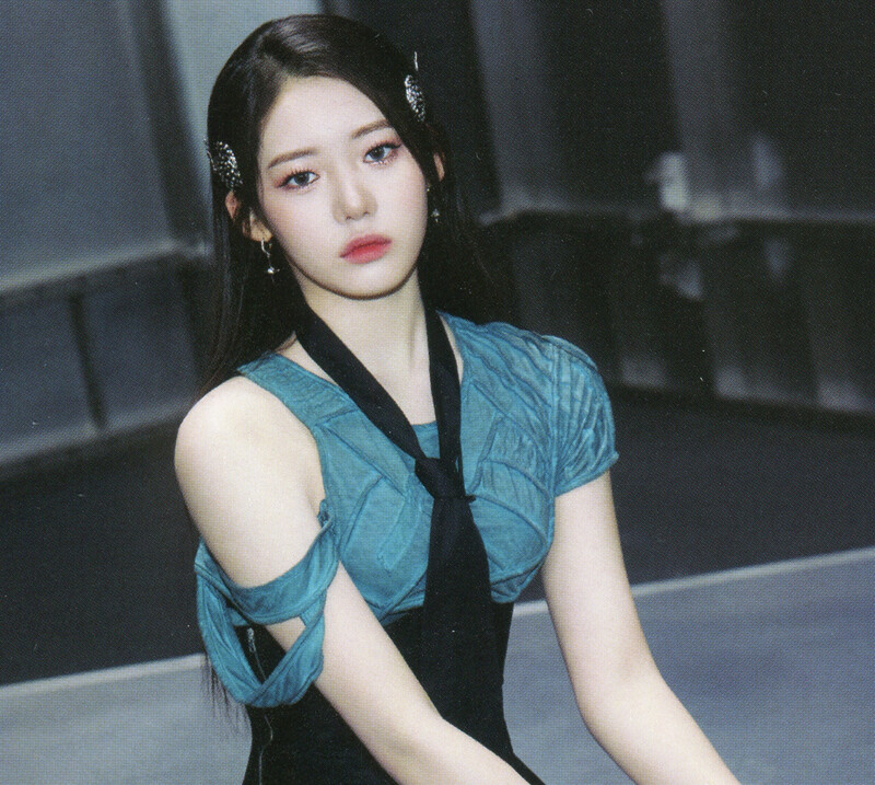 BABYMONSTER - "BABYMONS7ER" ACCORDION  (Photobook Ver.) [SCANS] documents 3