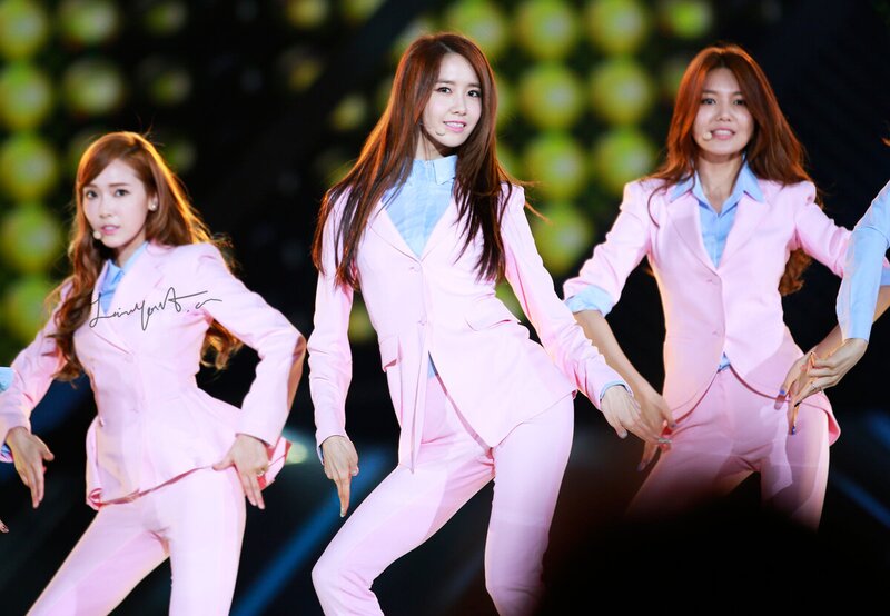 140607 Girls' Generation YoonA at Dream Concert documents 2