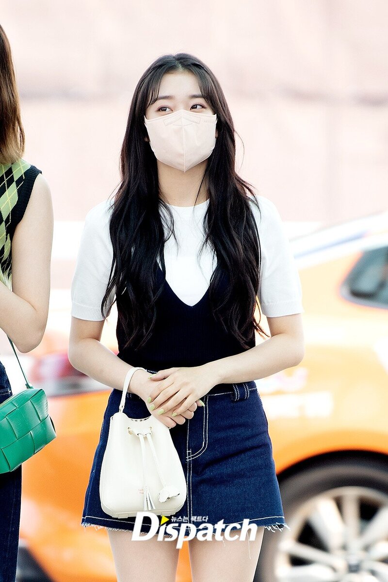 220520 STAYC's Sumin at Incheon International Airport for KCON USA 2022 ...