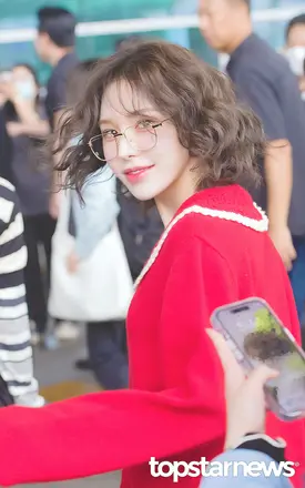 240913 Red Velvet Wendy at Incheon International Airport