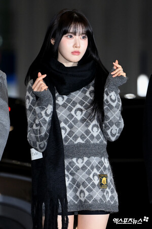 241213 Stayc Sieun at Incheon international airport