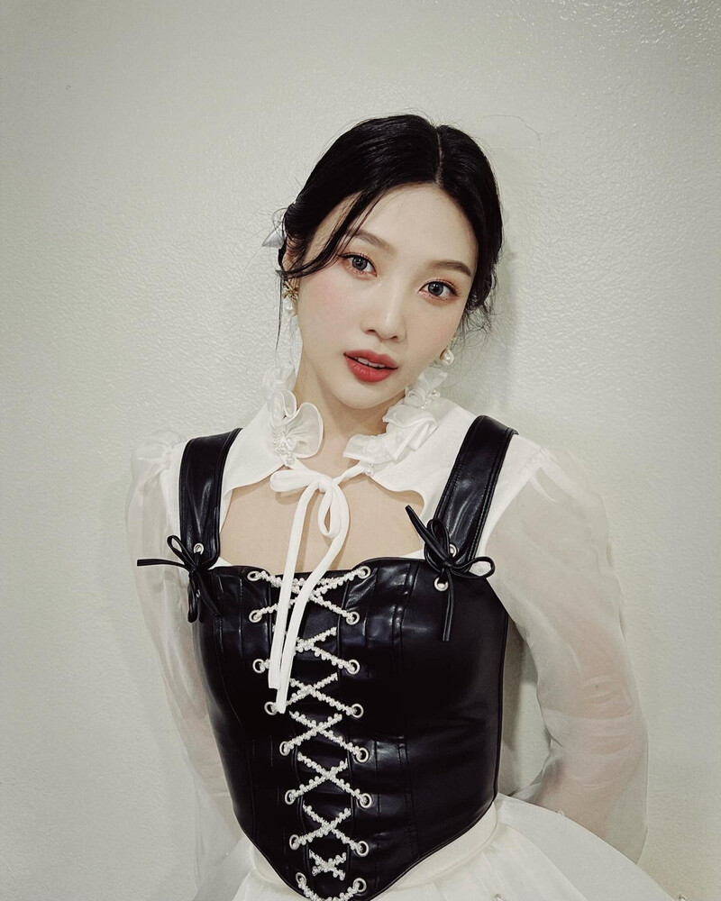 220325 Red Velvet Joy Instagram Update documents 3