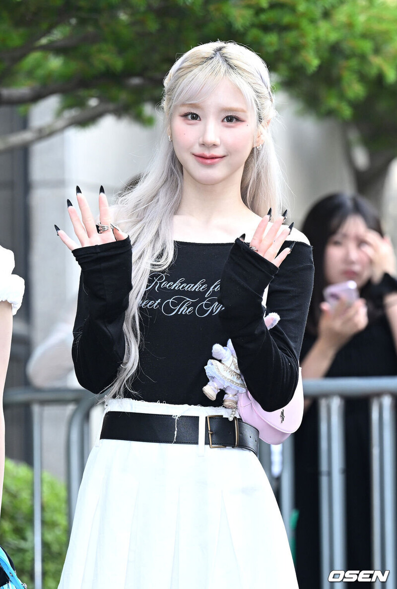 240614 ARTMS Heejin - Music Bank Commute documents 2