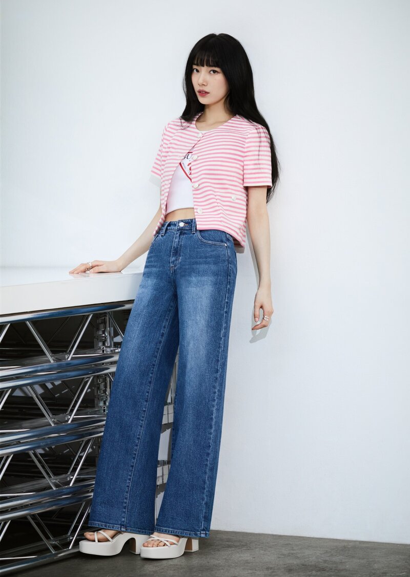 Bae Suzy for Guess 2023 SS Collection "Swing Into Summer" documents 9