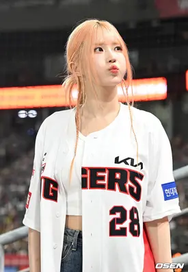 240806 fromis_9 Hayoung - 2024 Shinhan Bank KBO League