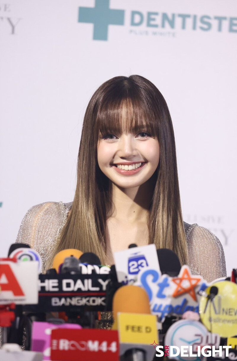 241113 LISA - DENTISTE Exclusive After Party documents 26