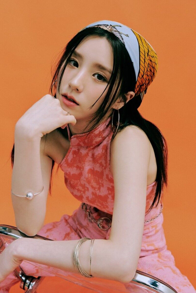 ARTMS's Heejin for VANITY TEEN October 2023 Issue documents 5