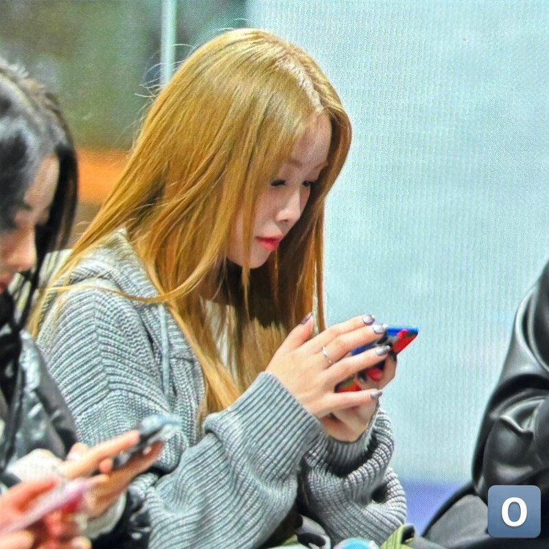 241114 Billlie Suhyeon - Incheon Airport Departure for the Grand America leg of their World Tour documents 11