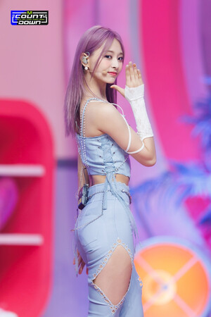 220901 TWICE Tzuyu 'Talk that Talk' at M Countdown