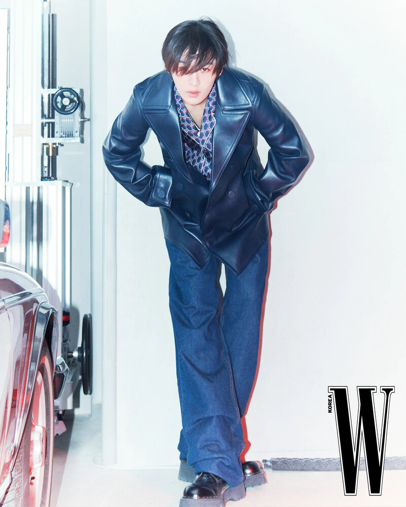 Stray Kids Lee Know x Gucci for W Korea Vol. 6 June 2024 Issue documents 3