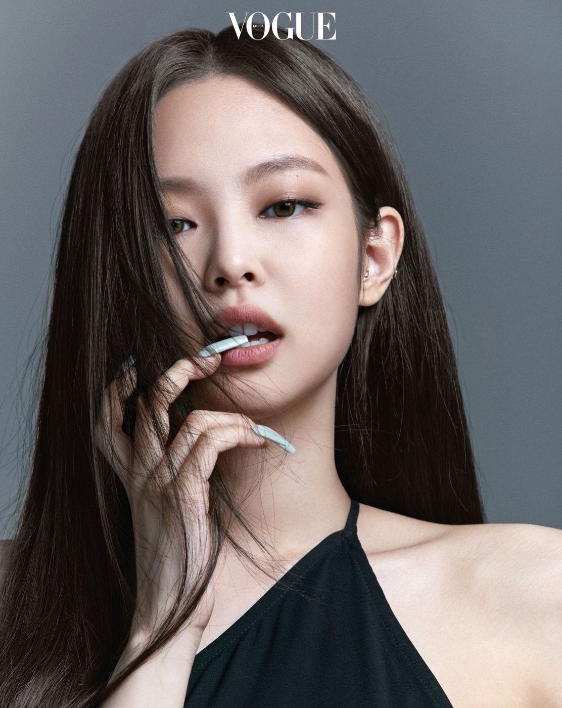 BLACKPINK-Vogue-Korea-June-2021-documents-7.jpeg