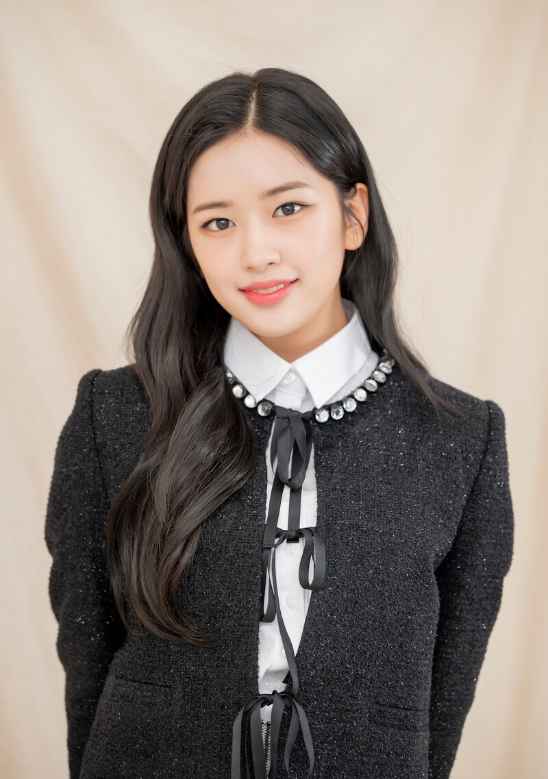 211214 IVE Yujin - Photoshoot by Osen documents 3