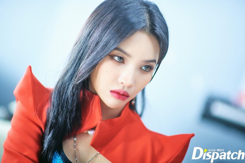 220321 (G)I-DLE Soyeon "I NEVER DIE" Showcase Waiting Room by Dispatch documents 5