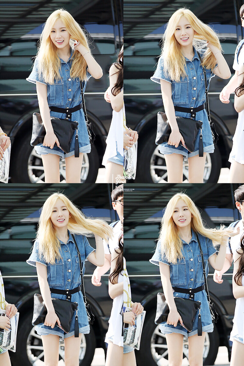 150610 Girls' Generation Taeyeon at Incheon Airport documents 5