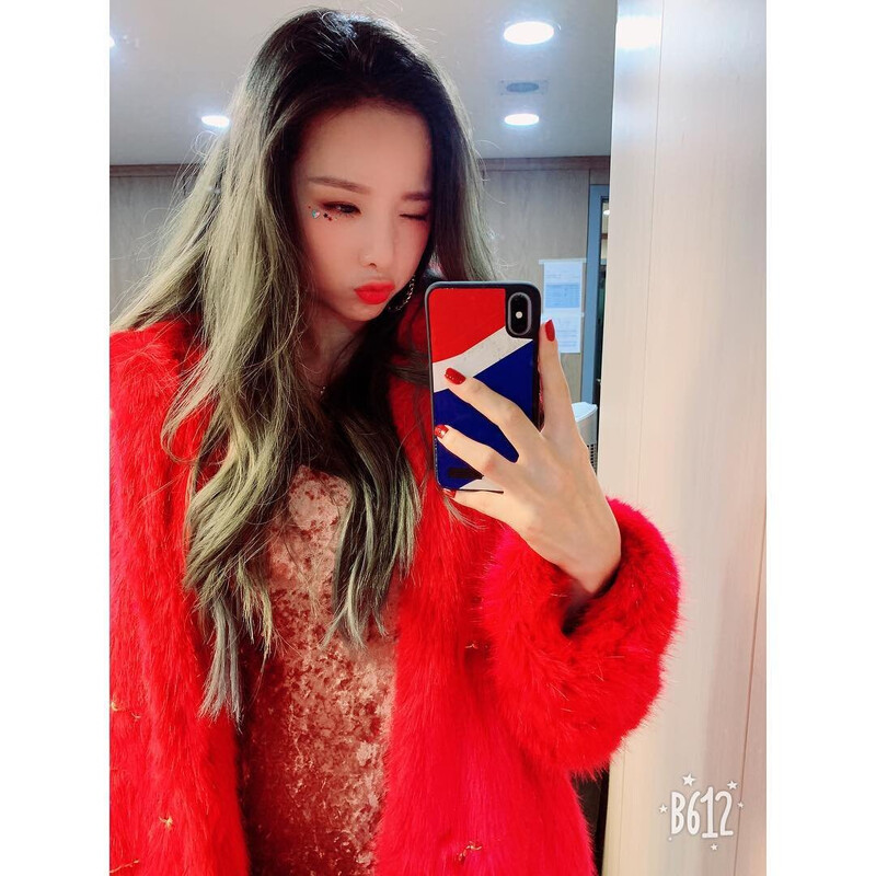 181225 Solji Instagram Update documents 1