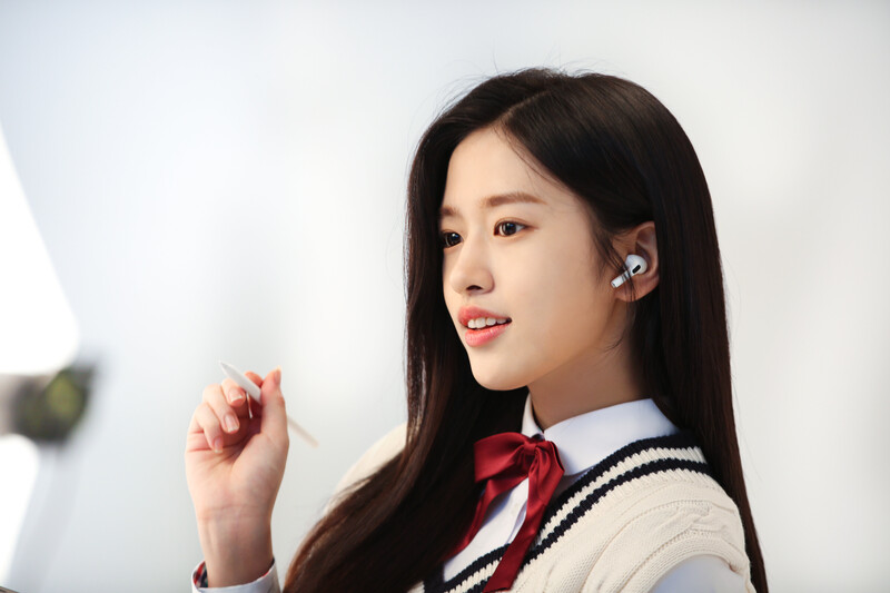 211029 Starship Naver Post - Yujin's MEGAPASS Behind documents 5