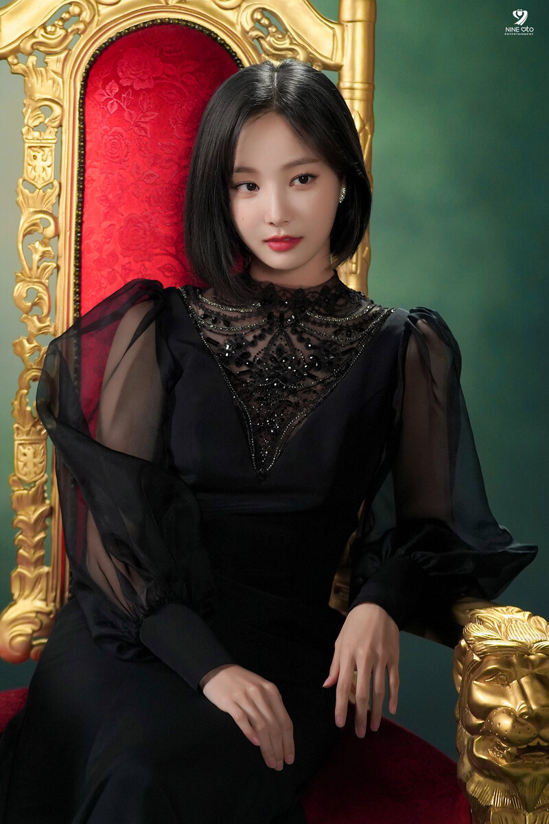 221007 9 Ato Naver Post - Yeonwoo - 'The Golden Spoon' Behind documents 15