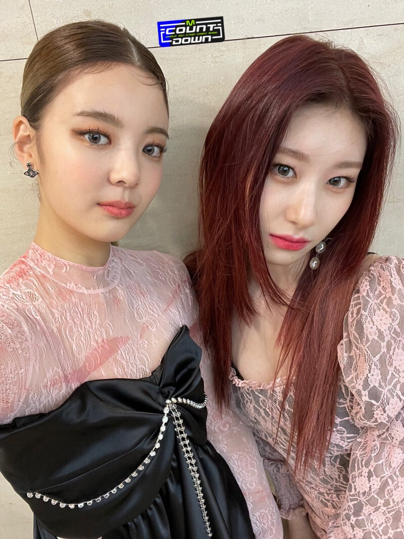 210930 M Countdown Twitter Update - ITZY documents 3