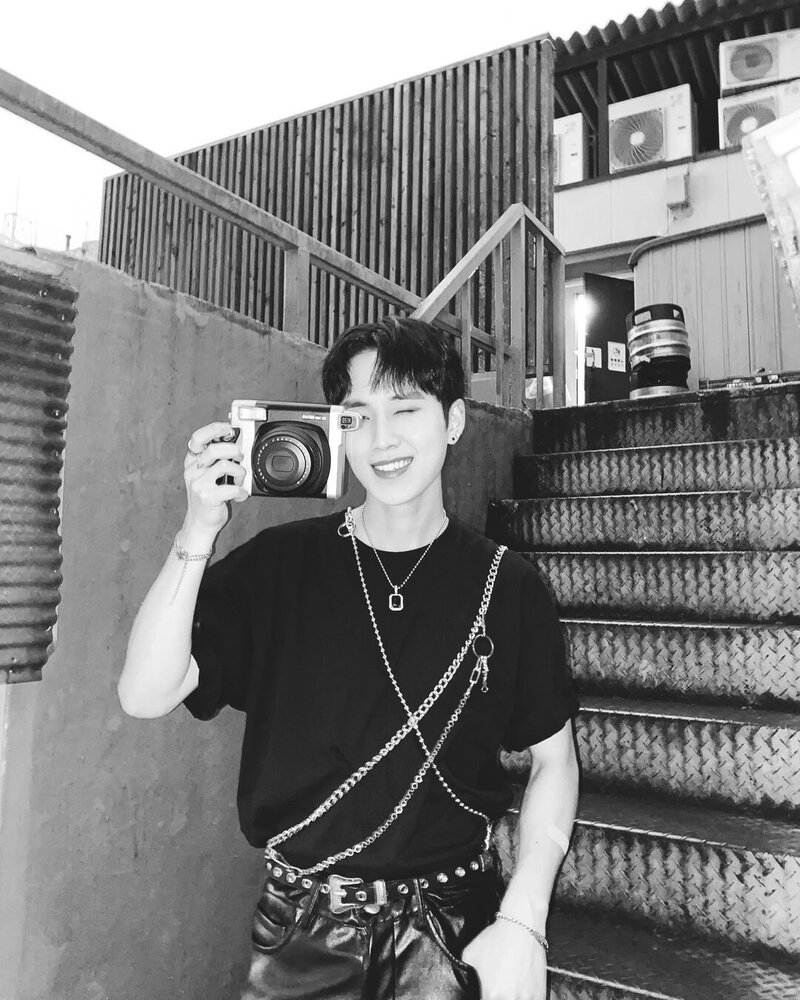 220905  - Younghoon Instagram Update documents 3