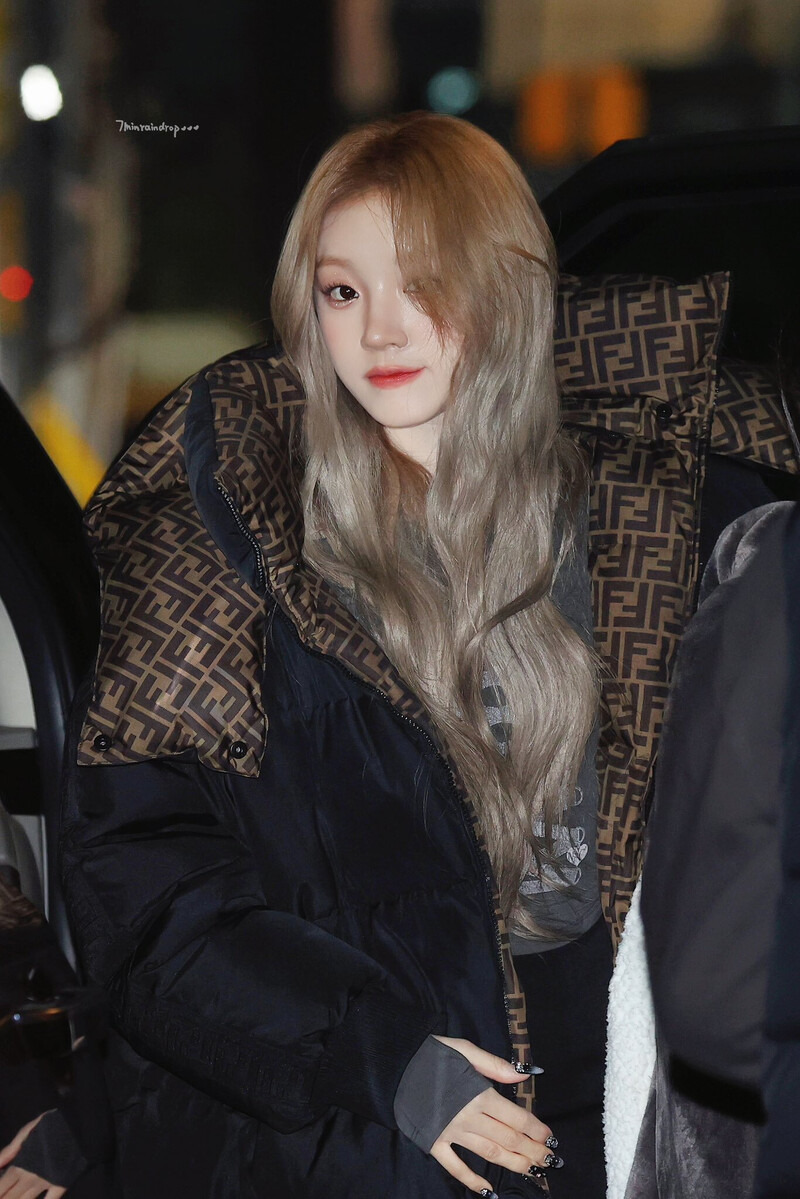 240202 (G)I-DLE Yuqi - Music Bank Commute documents 9