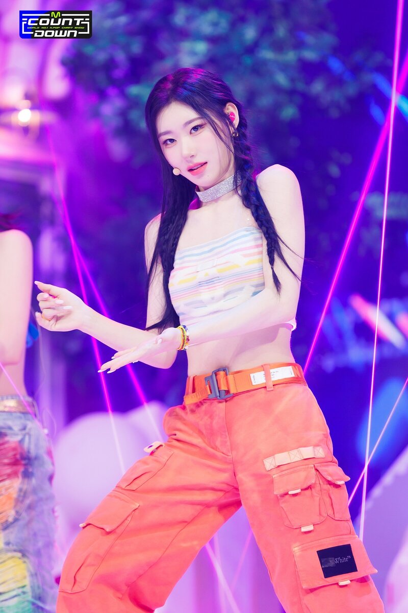 230803 - ITZY 'CAKE' at M COUNTDOWN documents 11