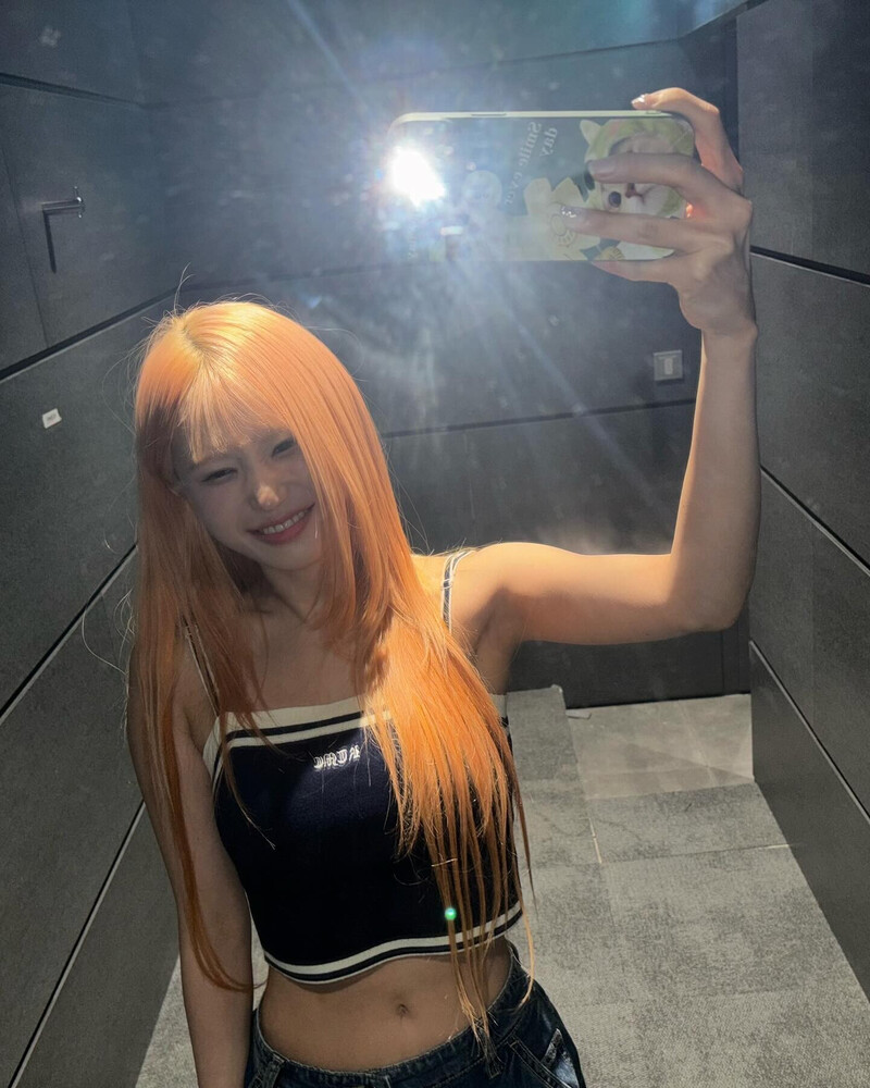 240812 fromis_9's Hayoung Instagram Update documents 6