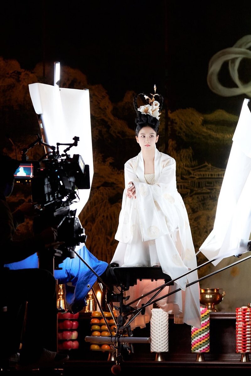 Jisoo as Korean Traditional Fairy in the movie “Dr. Cheon and the lost Talisman” documents 4