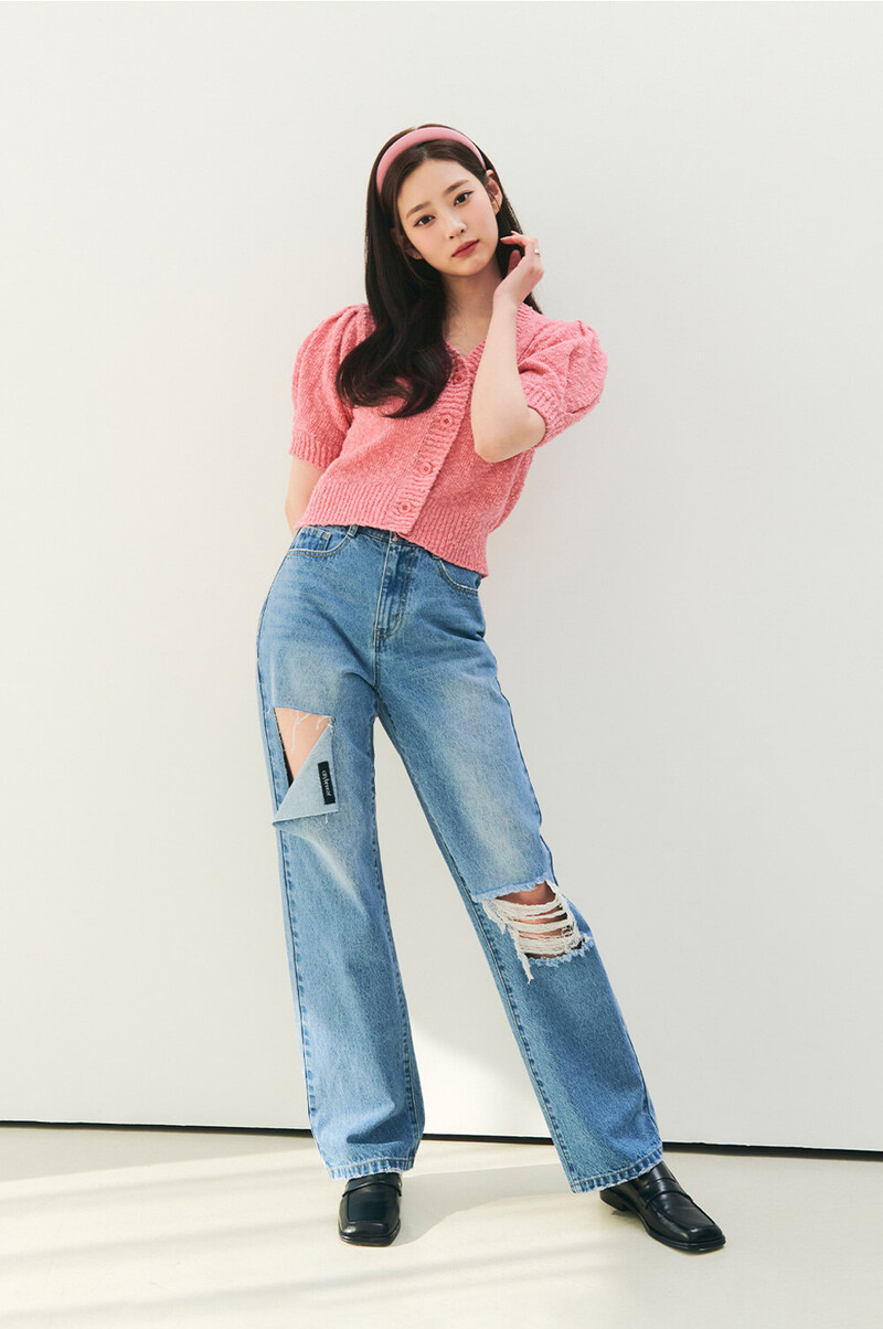 Kim Minju for Citybreeze 2022 SS Collection documents 9