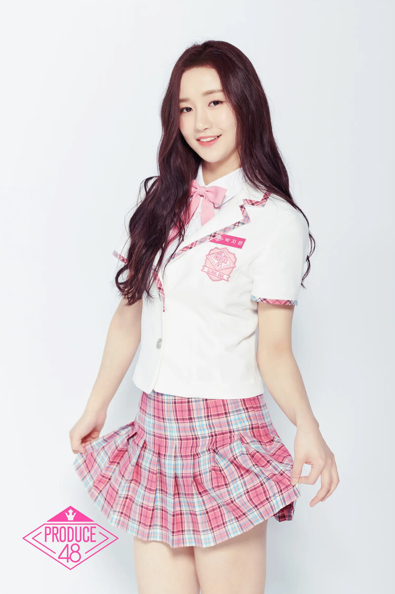 Park_Ji_Eun_Produce_48_promotional_photo_1.png