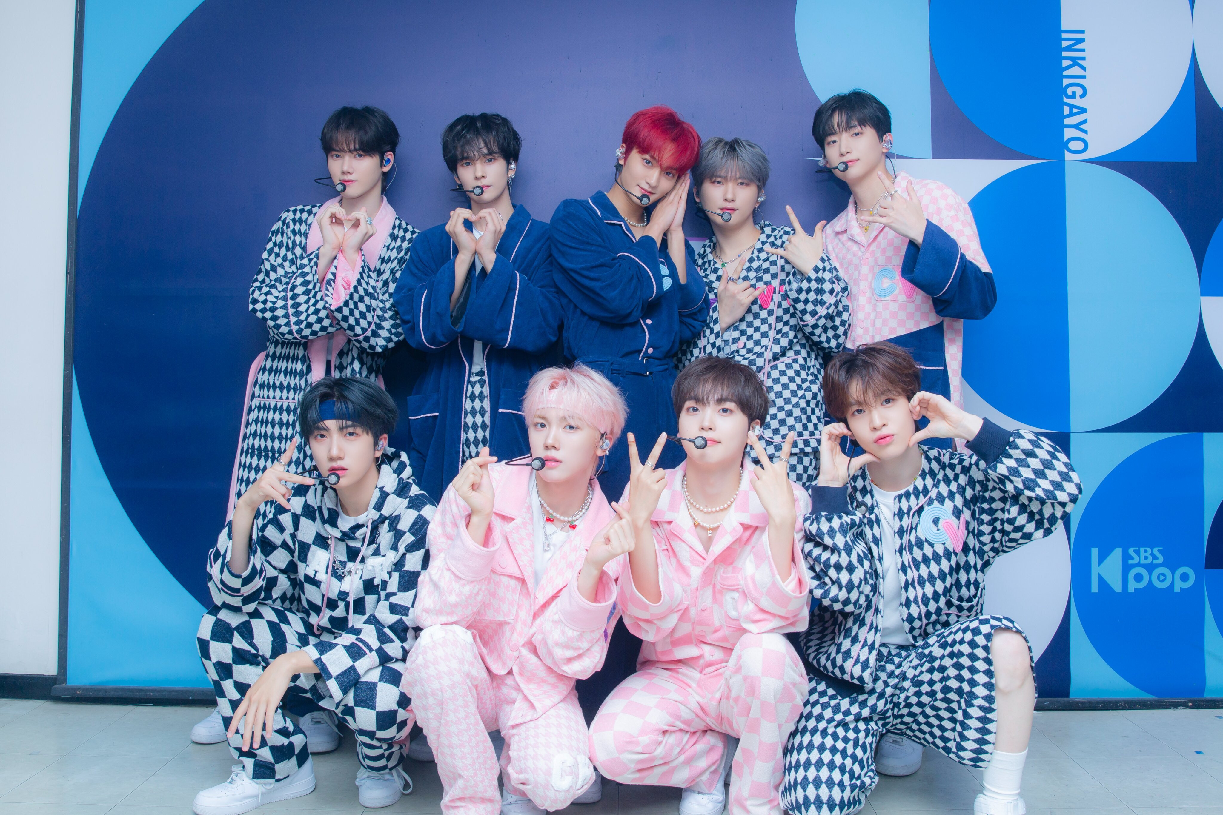 221016 SBS Twitter Update- CRAVITY at INKIGAYO Photowall | kpopping