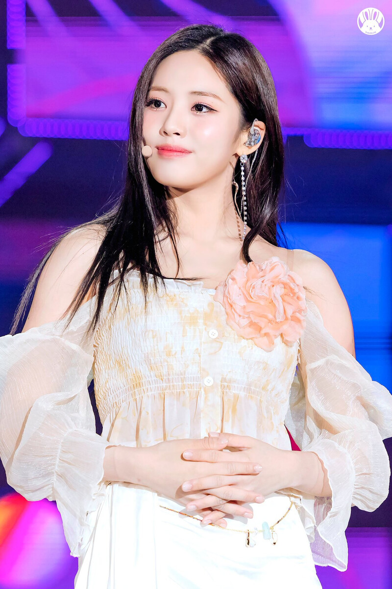 220809 fromis_9 Jiwon - KBS Open Concert in Ulsan documents 5