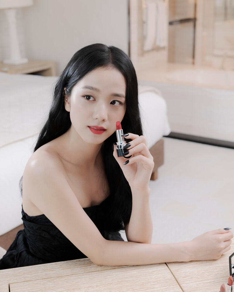 BLACKPINK Jisoo 2023 Dior Spring-Summer Show Day Diary Photoshoot documents 7